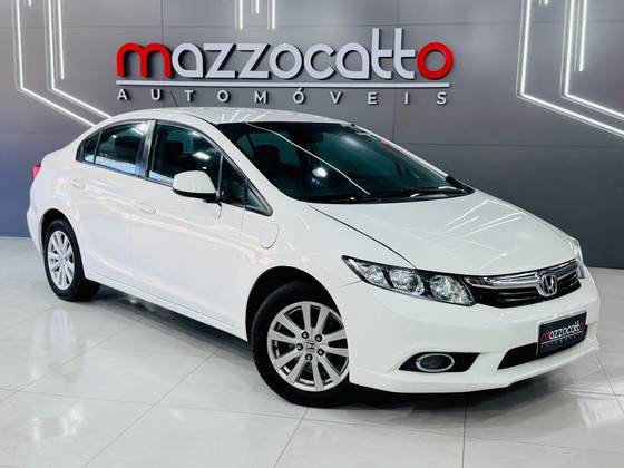 HONDA CIVIC 1.8 LXS 16V FLEX 4P AUTOMÁTICO
